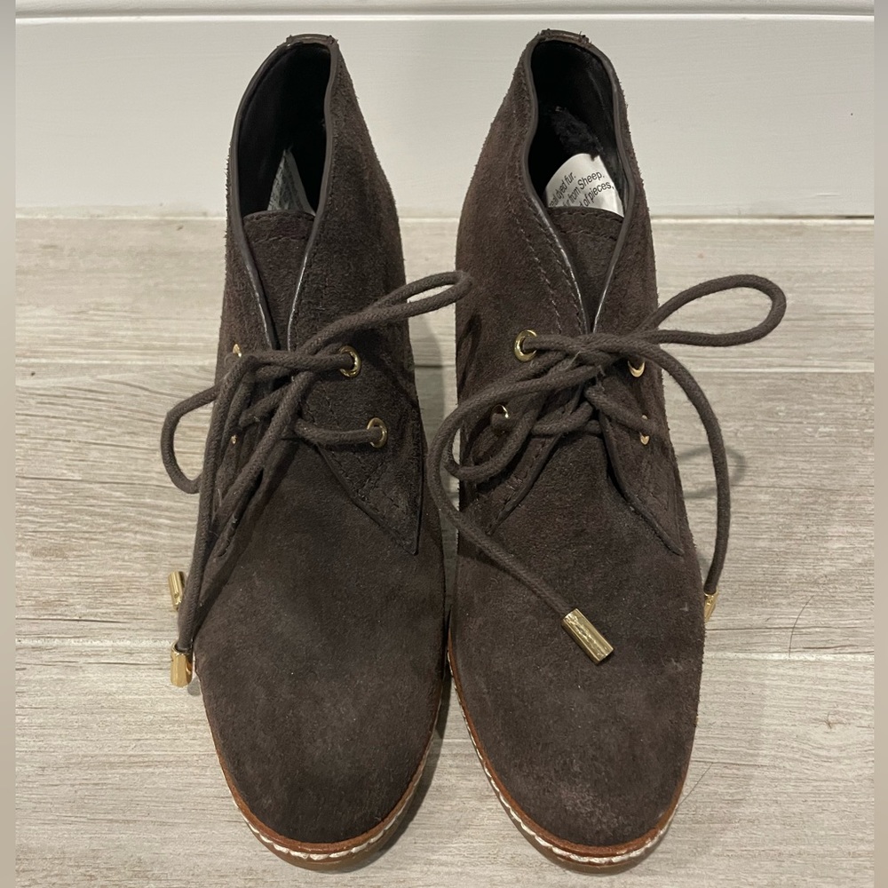 USED! Tory Burch boots size 6